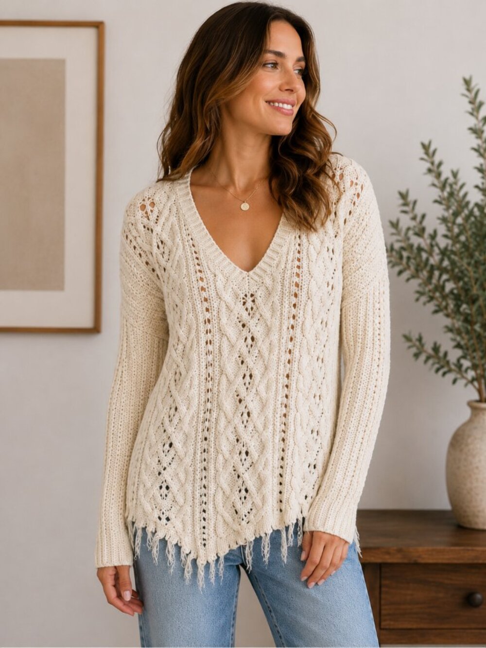 Free People Cream Cable Knit Distressed Hem V-Neck Sweater Size M  1200‎